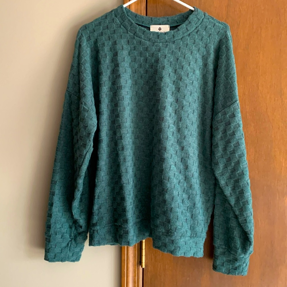 Like new boutique long sleeve mock neck shirt